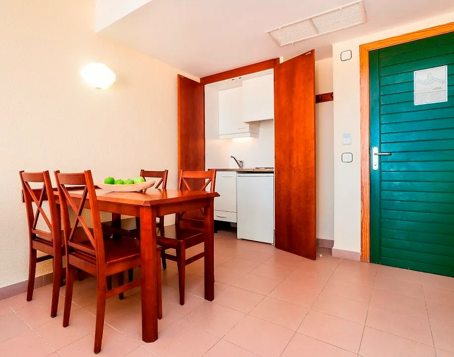 Mandisur Apartments Cala Mandia  Spanien