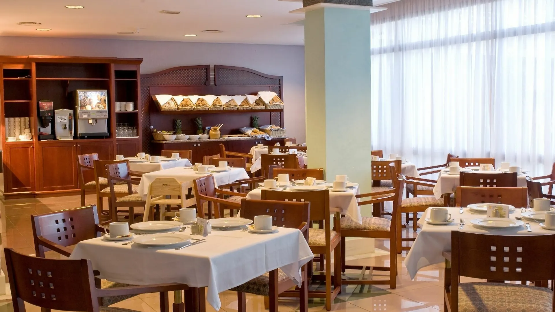 Mandisur Apartments Cala Mandia  Španělsko