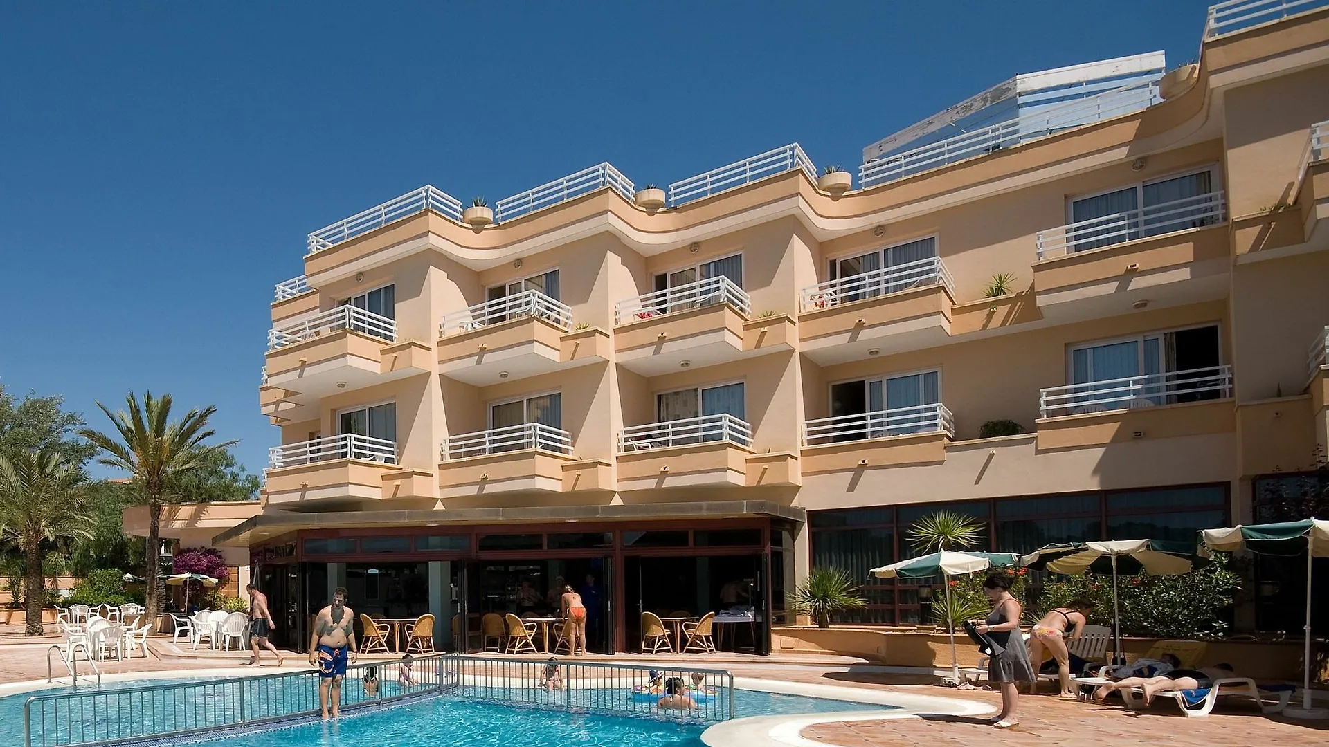 Mandisur Apartments Cala Mandia