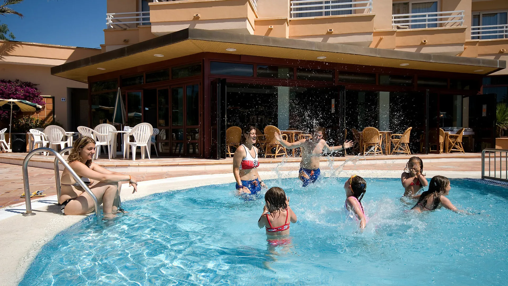 Mandisur Apartments Cala Mandia